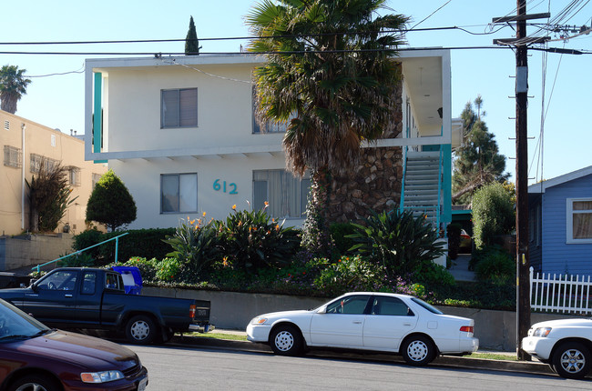 612 Aerick St in Inglewood, CA - Foto de edificio - Building Photo