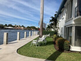 561 Bayshore Dr, Unit 5 in Fort Lauderdale, FL - Building Photo