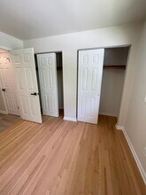 5910 Teakwood Dr in Greendale, WI - Building Photo - Building Photo