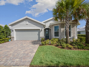 12567 SW Key Deer Ln in Port St. Lucie, FL - Foto de edificio - Building Photo