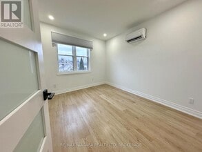 6065 Main St in Niagara Falls, ON - Building Photo - Building Photo