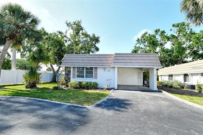 2332 Canalbluff Pl