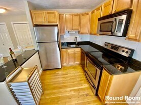 7 Mortimer Pl, Unit 7 in Somerville, MA - Building Photo