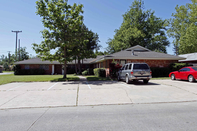 1800-1808 Cherry Stone St in Norman, OK - Building Photo - Building Photo