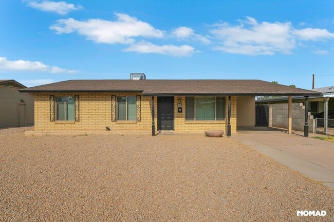 11618 N 24th Dr in Phoenix, AZ - Building Photo - Building Photo