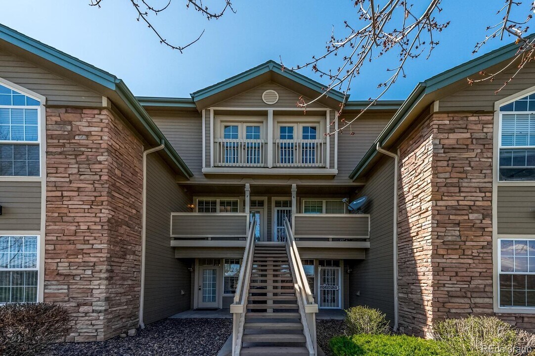 2860 W Centennial Dr in Littleton, CO - Building Photo