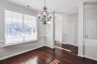 512 Texanna Way in Holly Springs, NC - Building Photo - Building Photo