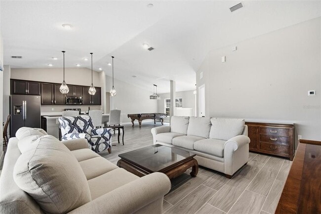 8 Creek Ct in Palm Coast, FL - Building Photo - Building Photo