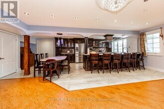 136 Manley Ave in Whitchurch-Stouffville, ON - Building Photo - Building Photo