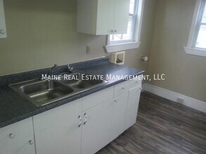 192 Essex St in Bangor, ME - Building Photo - Building Photo