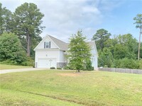 123 Mill Run Ln in Sanford, NC - Foto de edificio - Building Photo