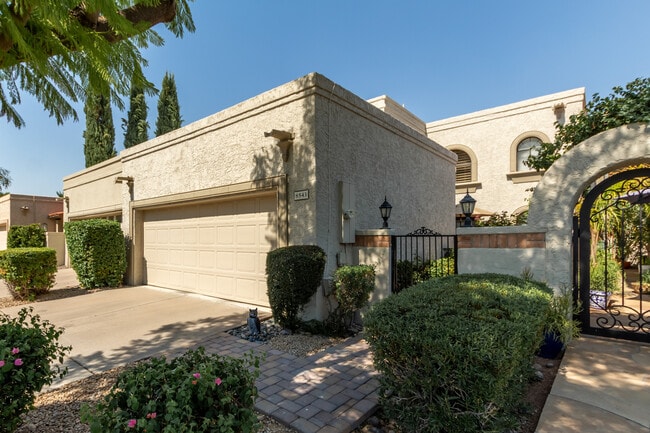 8543 N 84th Pl in Scottsdale, AZ - Building Photo - Building Photo