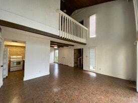 2010 Corner Lake in Haines City, FL - Building Photo