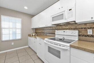 5763 Sabal Trace Dr in North Port, FL - Building Photo - Building Photo