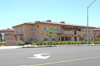 Legacy Commons in Fresno, CA - Foto de edificio - Building Photo