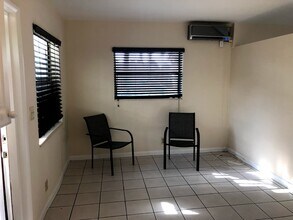 413 SE 16th St-Unit -1 in Fort Lauderdale, FL - Building Photo - Building Photo