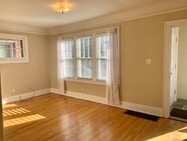 602 W 3rd St, Unit 1 in Royal Oak, MI - Foto de edificio - Building Photo