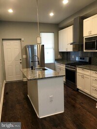 437 E Lorraine Ave photo'