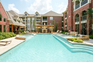 Terra at Piney Point in Houston, TX - Building Photo