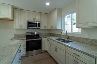 6 Princeton Ave in Oxnard, CA - Building Photo - Building Photo