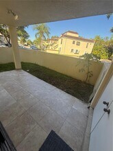 12996 SW 88th Ln in Miami, FL - Foto de edificio - Building Photo