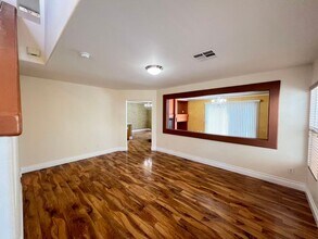 7645 Rustic Galleon St in Las Vegas, NV - Building Photo - Building Photo