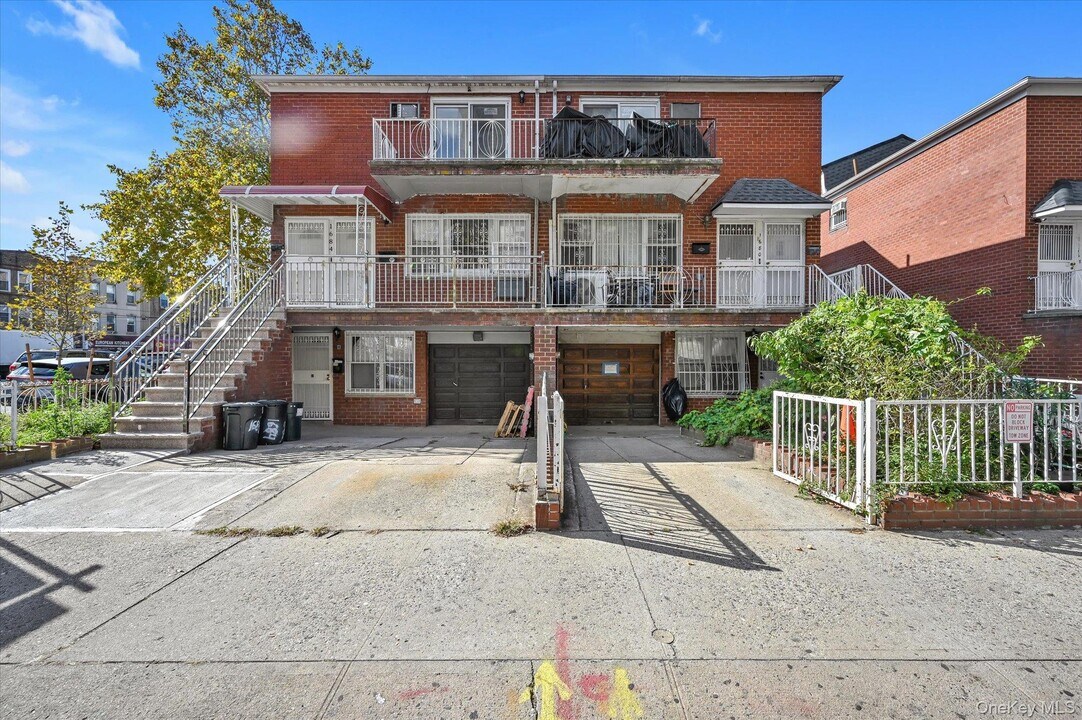 1684 W 9th St in Brooklyn, NY - Building Photo