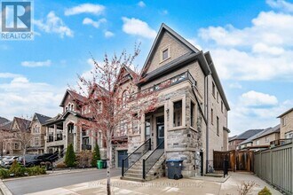 91 Roulette Cres in Brampton, ON - Building Photo - Building Photo