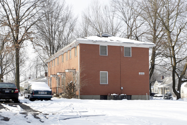 1918 Neville Dr in Louisville, KY - Foto de edificio - Building Photo