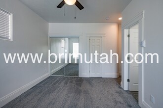 243 S 300 E in Salt Lake City, UT - Building Photo - Building Photo