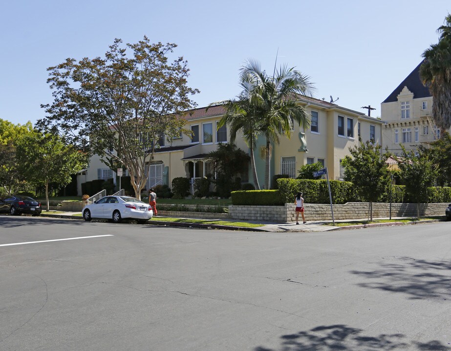 452 S Van Ness Ave in Los Angeles, CA - Building Photo