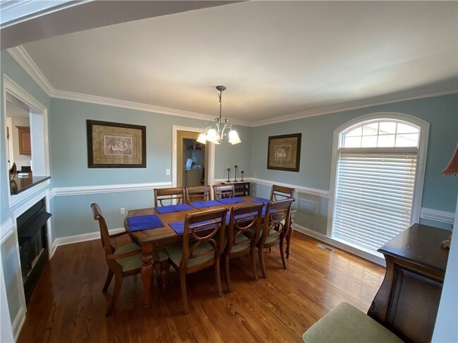 property at 19 Ruby Lake Ln