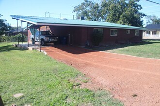 419 S 100 E in Washington, UT - Building Photo - Building Photo