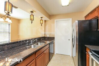 988 Glenview Cir in Winter Garden, FL - Building Photo - Building Photo