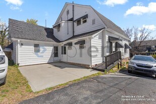 212 N Spring St in Winston-Salem, NC - Building Photo
