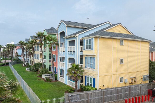 Dawn Beach Condominiums in Galveston, TX - Building Photo - Building Photo