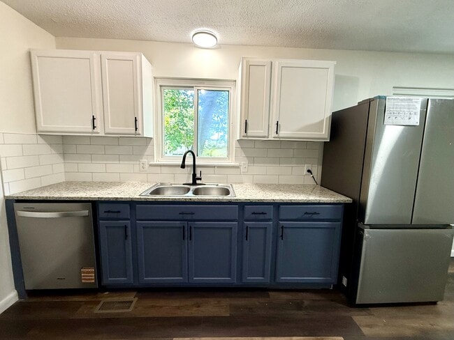 6622 Gary Ln in Chattanooga, TN - Building Photo - Building Photo