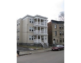 15 Morse St in Boston, MA - Foto de edificio - Building Photo