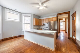 2519 S Millard Ave in Chicago, IL - Building Photo - Building Photo