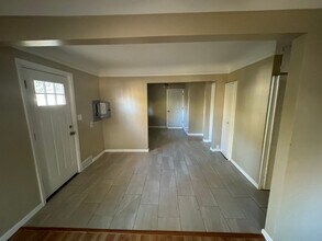 21408 Collingham Ave in Farmington Hills, MI - Building Photo - Building Photo