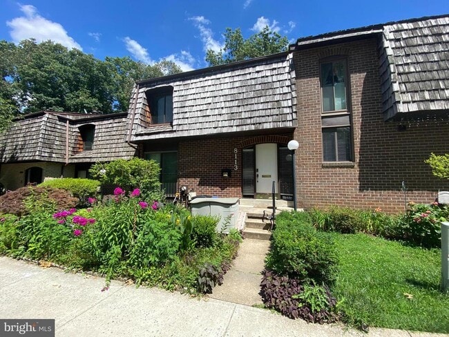 property at 8113 Inverness Ridge Rd