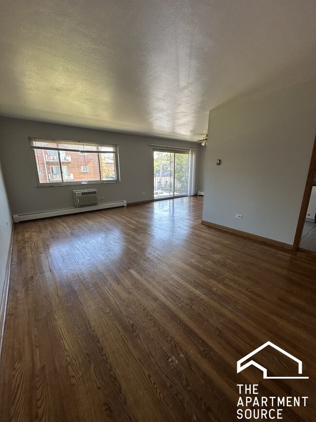 property at 1639 Oakwood Ave