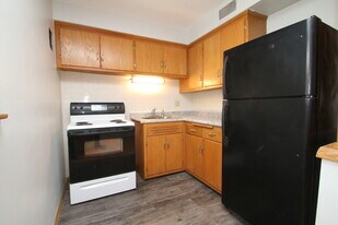 11320 W North Ave, Unit 4