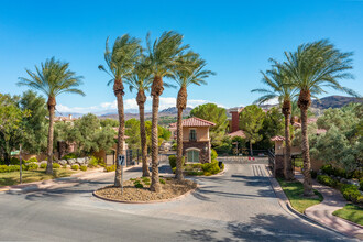 Prima At Lake Las Vegas in Henderson, NV - Foto de edificio - Building Photo