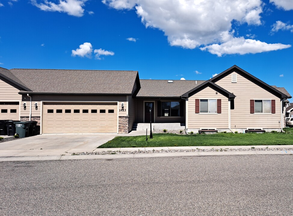 1423 Chesapeake Ln in Billings, MT - Building Photo