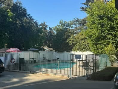 634 W Sierra Madre Blvd in Sierra Madre, CA - Building Photo