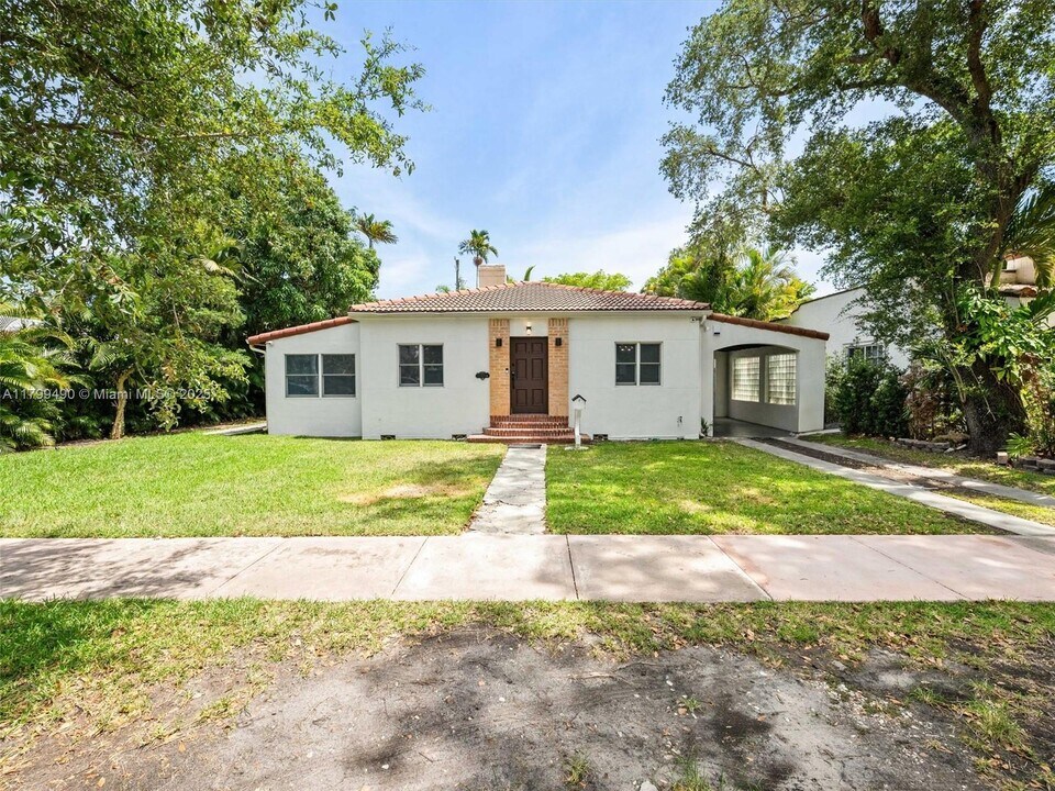 314 Romano Ave in Coral Gables, FL - Building Photo
