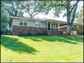 134 Sheridan Rd in North Little Rock, AR - Building Photo