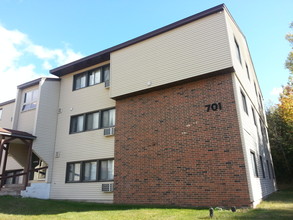 Canda Manor Apartments in Ishpeming, MI - Building Photo - Building Photo