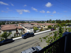 16280 Saratoga St, Unit 2 in San Leandro, CA - Building Photo - Building Photo